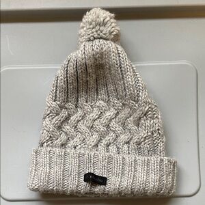 Columbia Women’s Grey Knit Pom-Pom Beanie